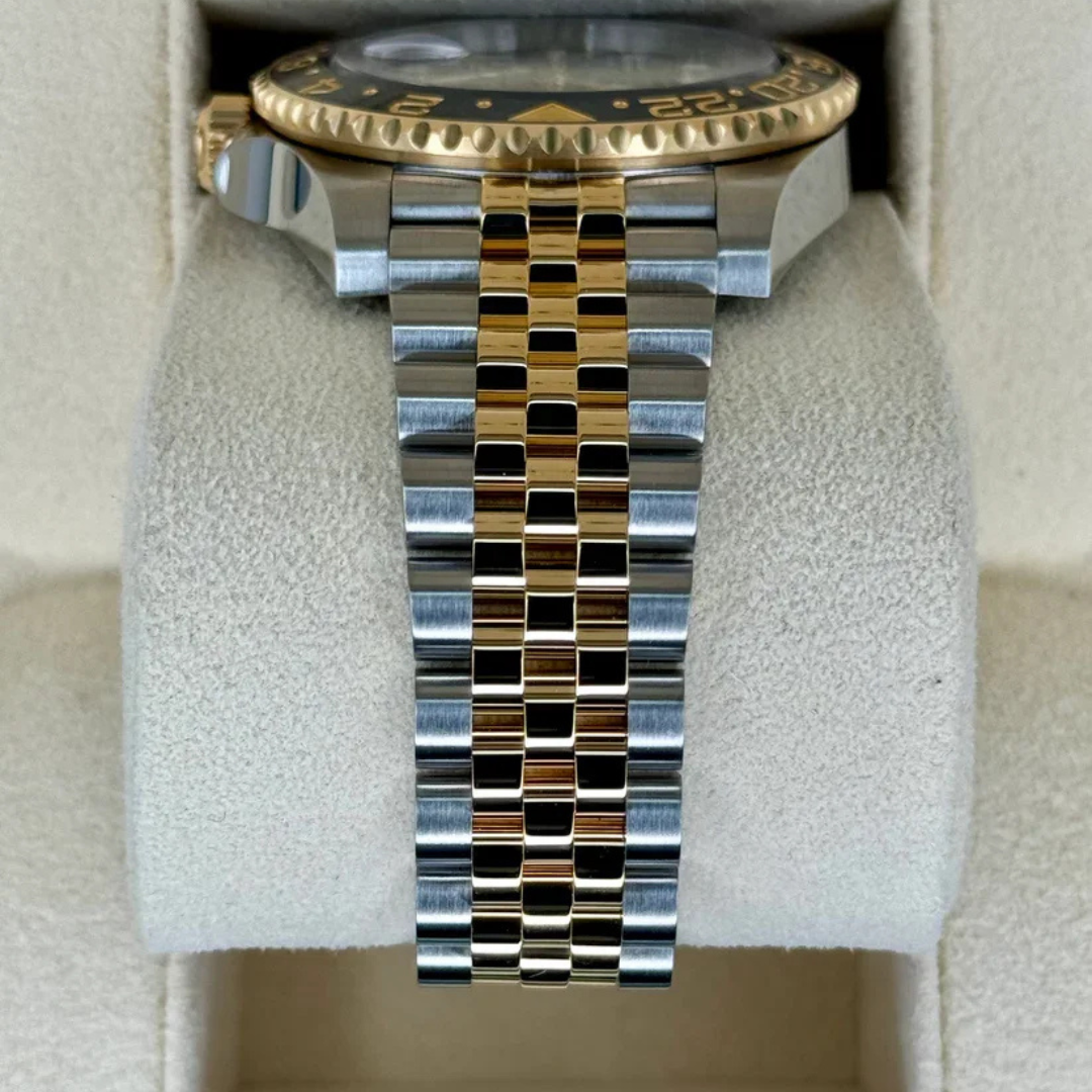 R. GMT-Master II Gold